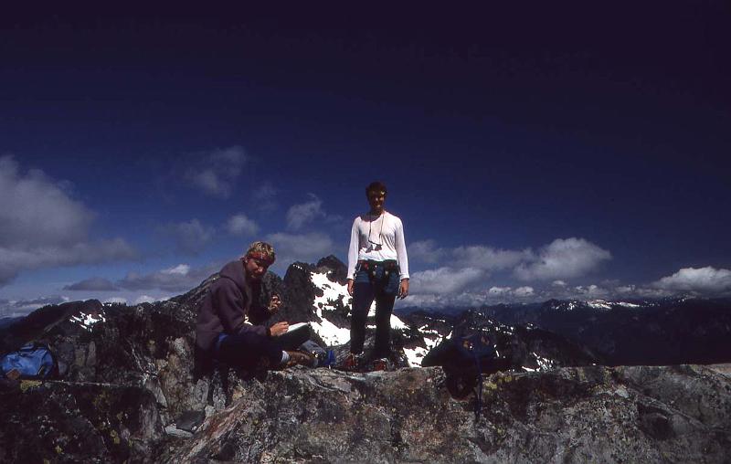 1986-033 The Tooth Jun-1986 Me on Summit.jpg